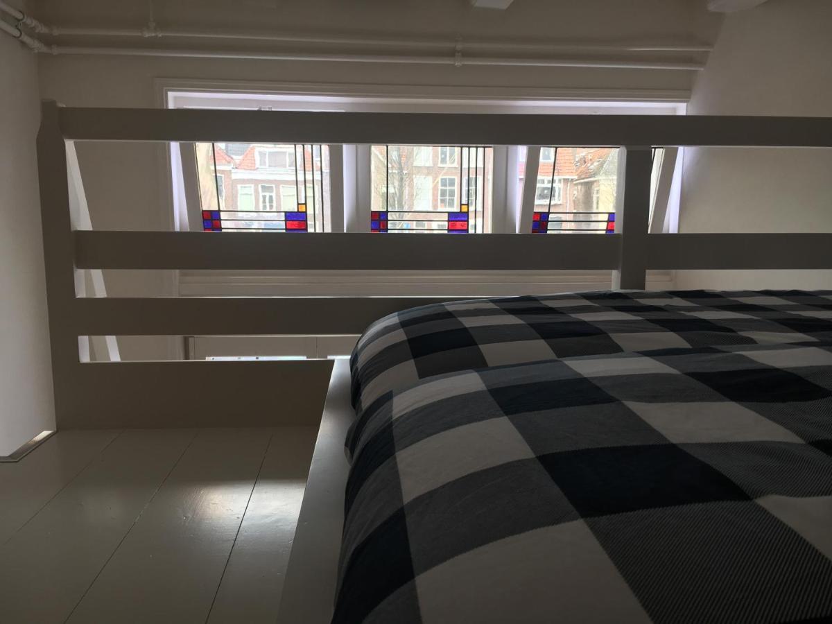 B&B Aan De Gracht Леуварден Екстер'єр фото